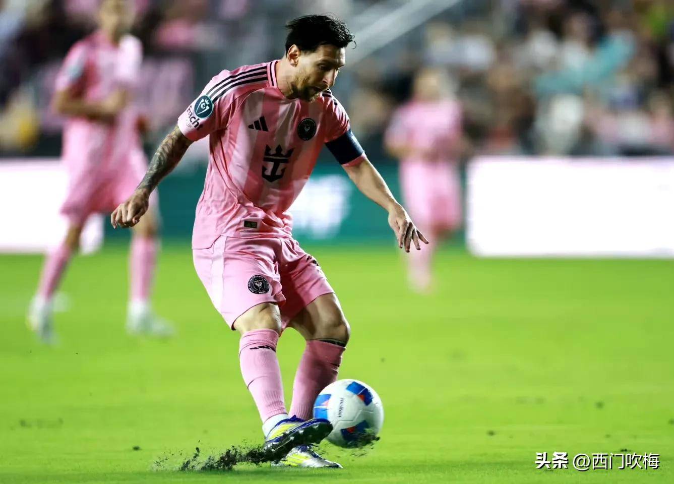 华体会体育官方皇马的赞助商 西亚卡姆长得像 