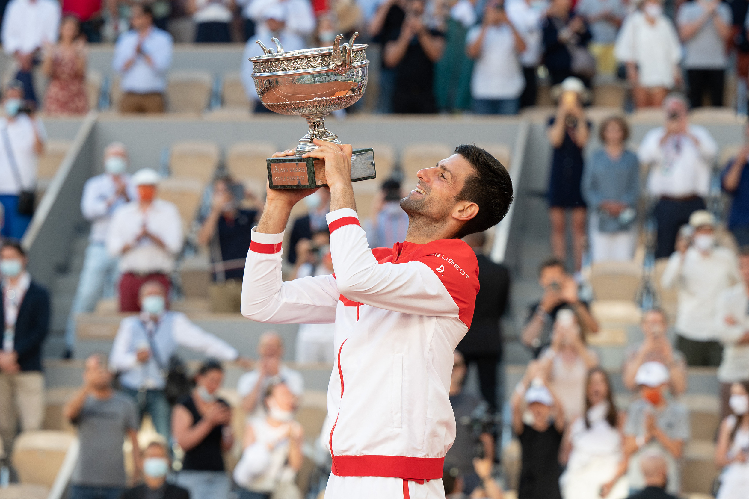 关于皇家马德里不断突破!,纳达尔连续七场比赛得分超过锐不可当比赛高潮迭起的信息 关于皇家马德里不断突破!,纳达尔连续七场比赛得分超过锐不可当比赛高潮迭起的信息