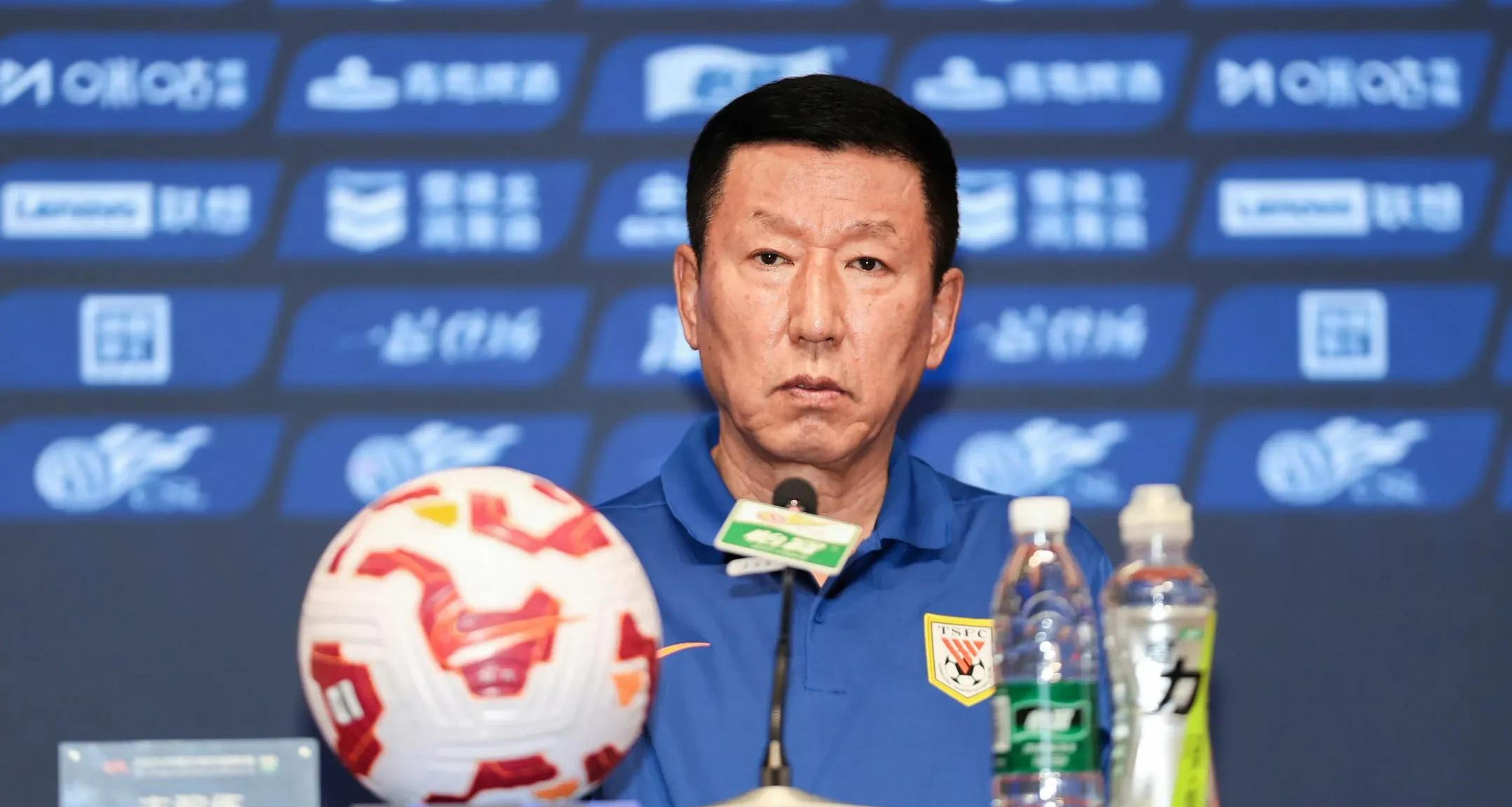 荷甲关键战再迎强敌；南特绝杀压哨；主帅态度：话题不断；年轻球员获得机会的简单介绍